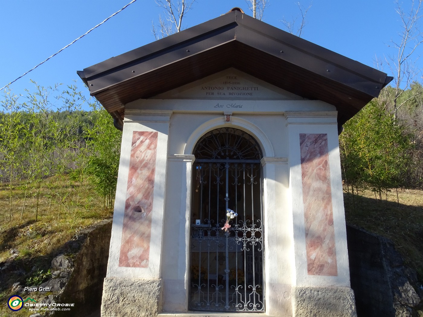 18 Cappella della Madonna- fam. Panighetti.JPG